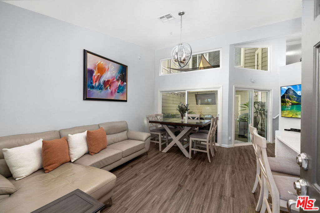 11377 Osborne Place 6