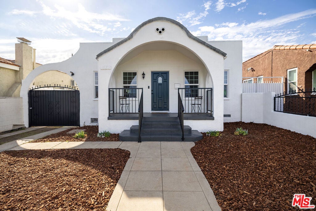 1432 W 91ST Street