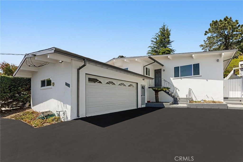 Photo of 3117 Harmony Place, La Crescenta, CA 91214 (MLS # BB25220740)