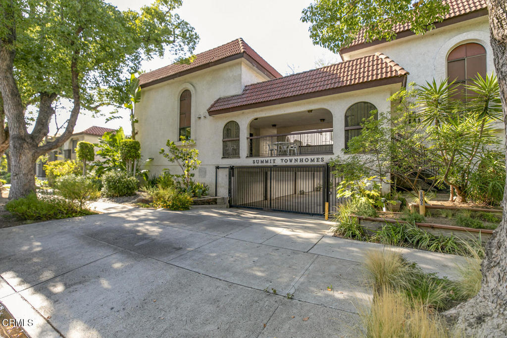 Beautifully remodeled townhouse in the heart of Glendale! This bright and inviting home offers fresh interior paint throughout, new laminate flooring in the living room, staircase, bedrooms, and hallway, along with stylish recessed lighting in the kitchen and living room. The updated kitchen showcases sleek quartz countertops, perfect for cooking and entertaining. With 3 generously sized bedrooms and 3 bathrooms, this home is exceptionally clean and truly move-in ready. Enjoy the convenience of a two-car attached garage with washer/dryer hookups and a separate storage room. Central air and heating provide year-round comfort. Ideally situated near shopping, dining, and major freeways for easy commuting.