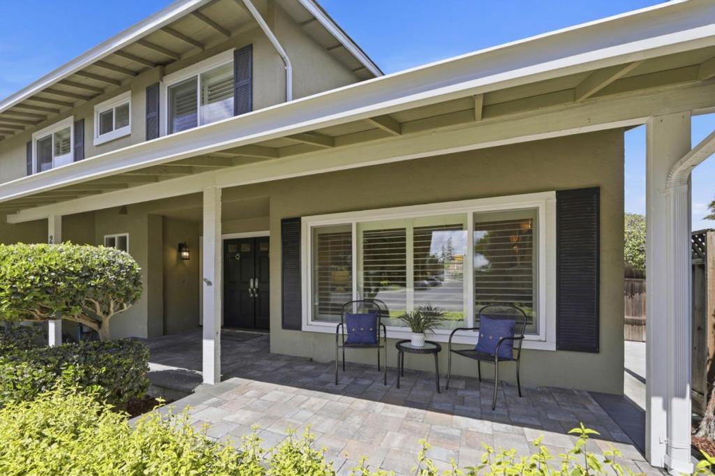 2777 Glorietta Circle