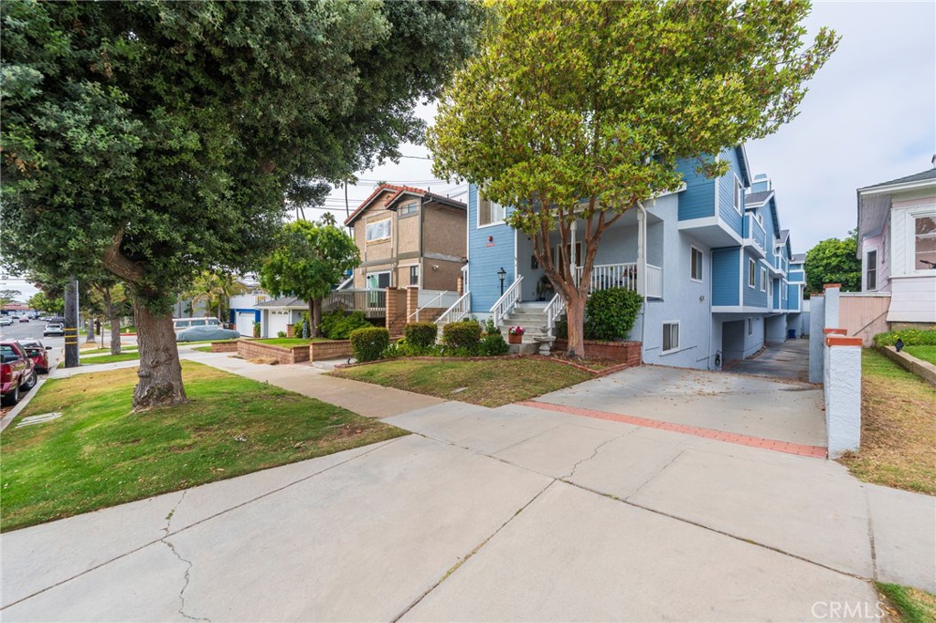 622 N Guadalupe Avenue B