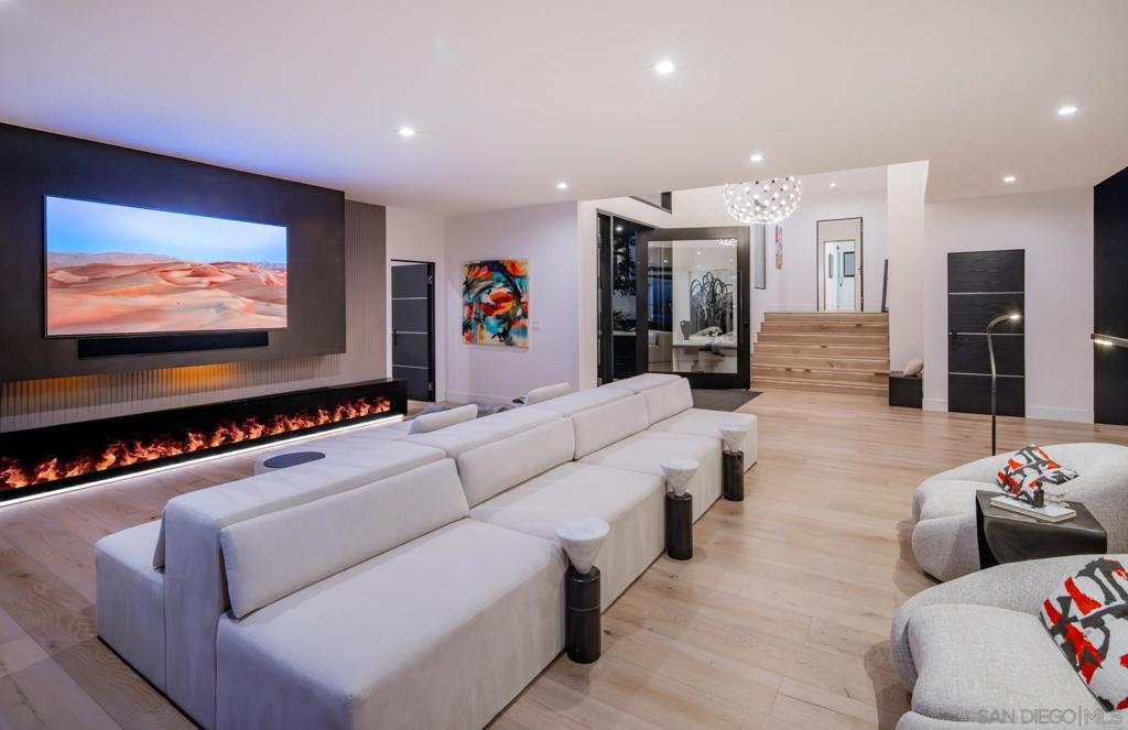 La Costa - Residential