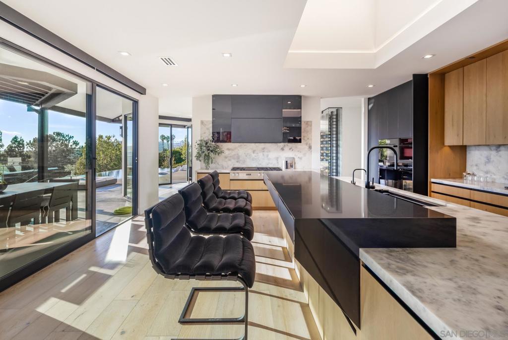 La Costa - Residential