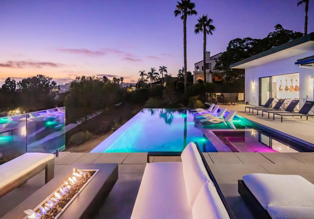 La Costa - Residential