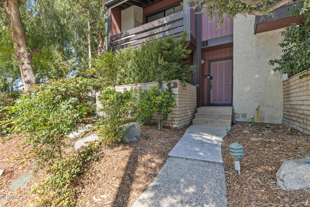 21931 Burbank Boulevard 5
