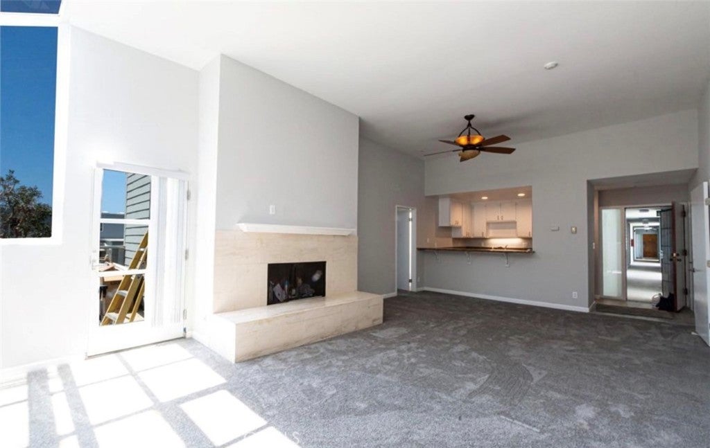 210 The Village 305