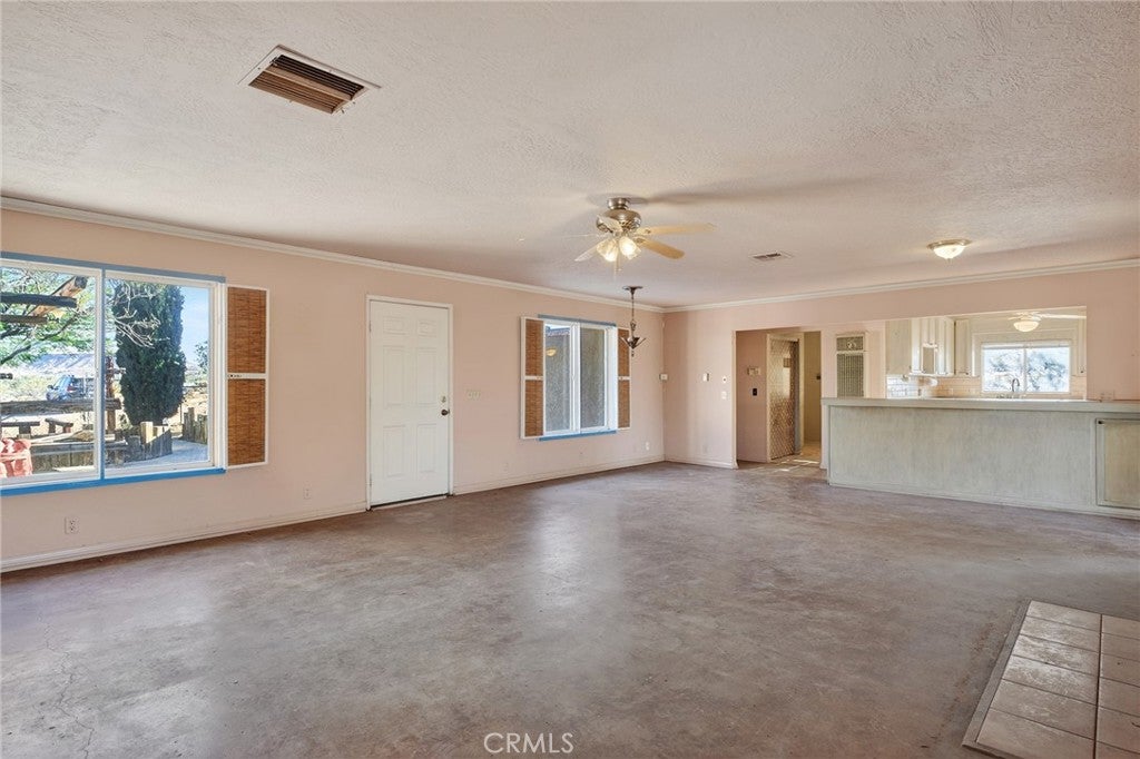 979 Old Woman Springs Road