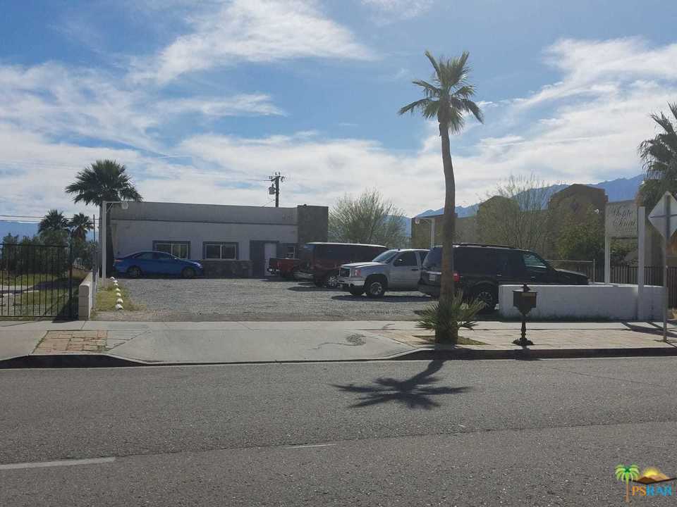 ***COMMERCIAL BUILDING Opportunity*** Lots of parking space and long time rented to a Church. Great location!! Do not miss out this Fantastic Opportunity! PLEASE DO NOT DISTURB TENANTS!!!