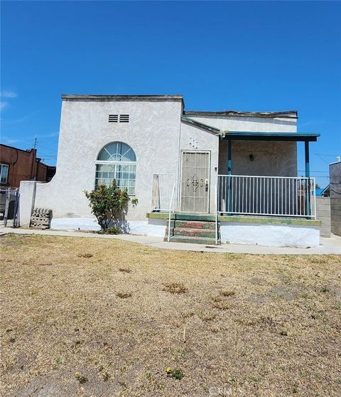 Photo of 840 Valley View Drive DR, San Bernardino, CA 92408 (MLS # TR26097301)