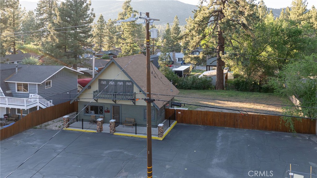 1025 W Big Bear Boulevard
