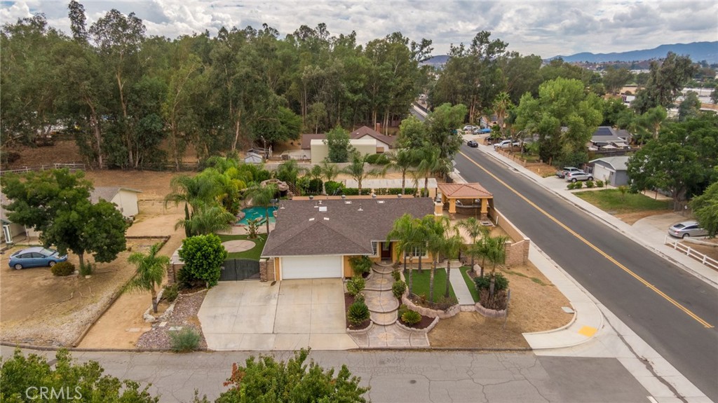 18015 Heidi Lisa Lane