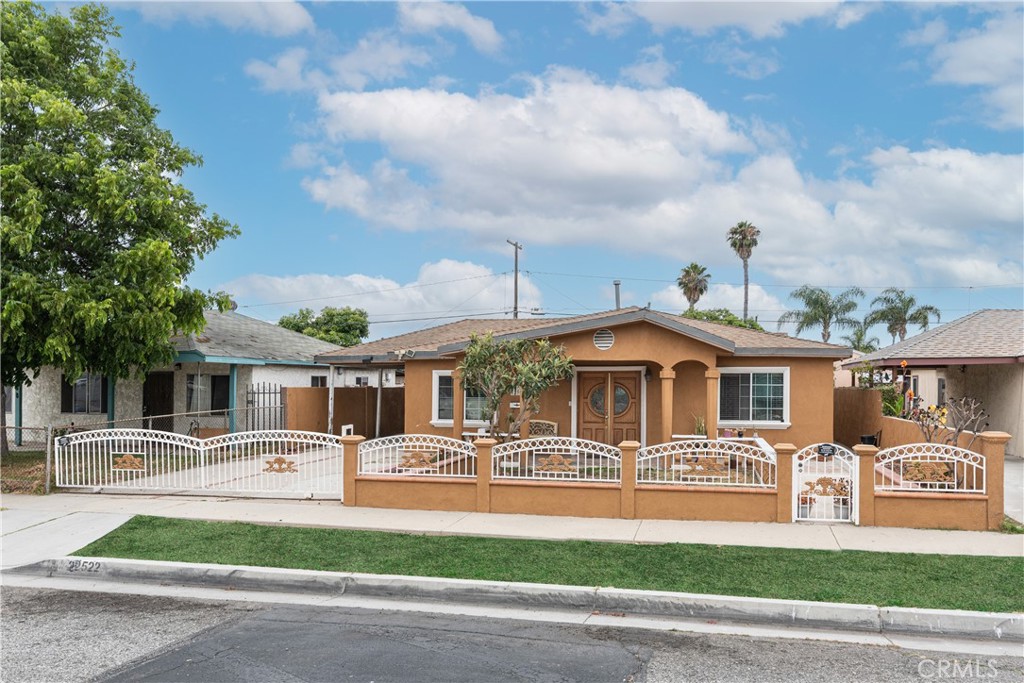 22522 Catskill Ave