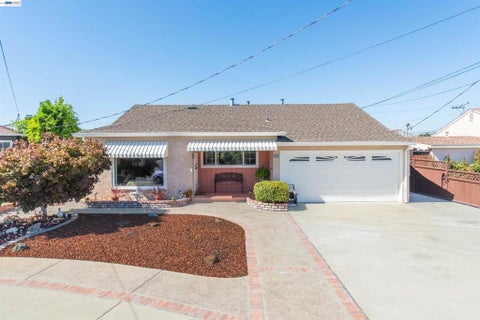 Photo of 15015 Milford St ST, San Leandro, CA 94579 (MLS # 41144788)