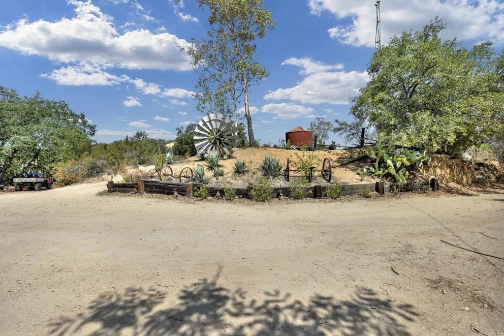 17368 Skyline Truck Trail