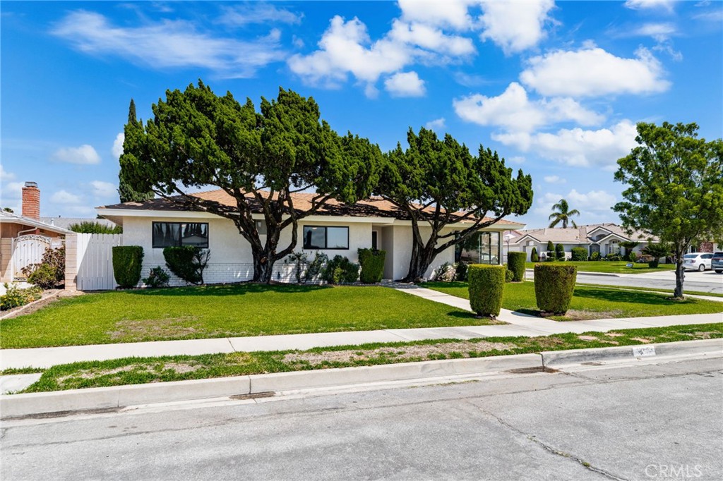 1644 Bradford Drive