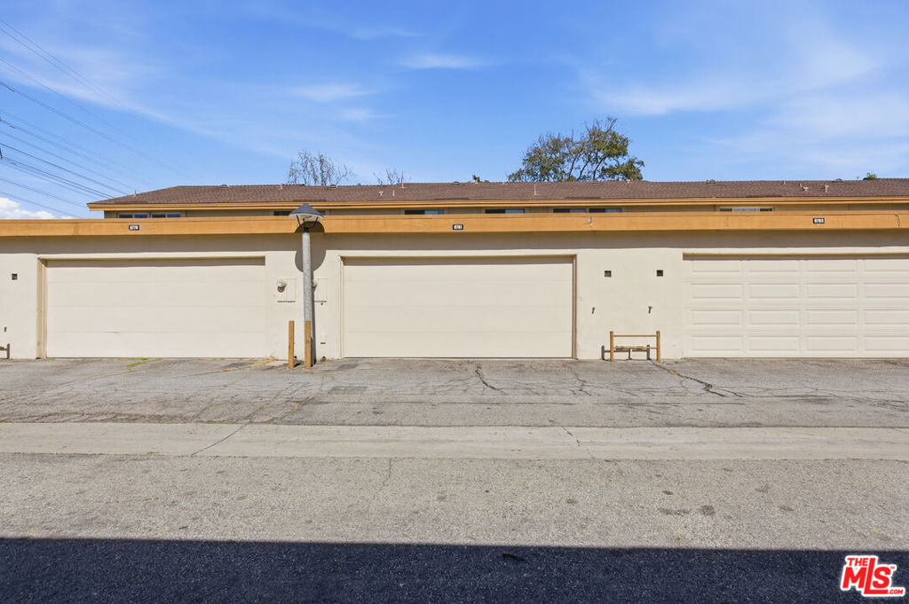 9643 Karmont Avenue