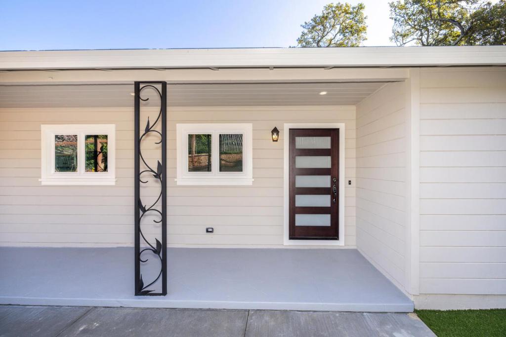 3803 Hamilton Way