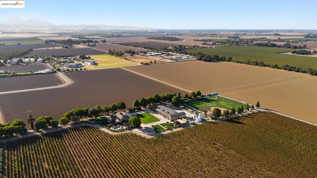 DISCOVERY  BAY - Residential