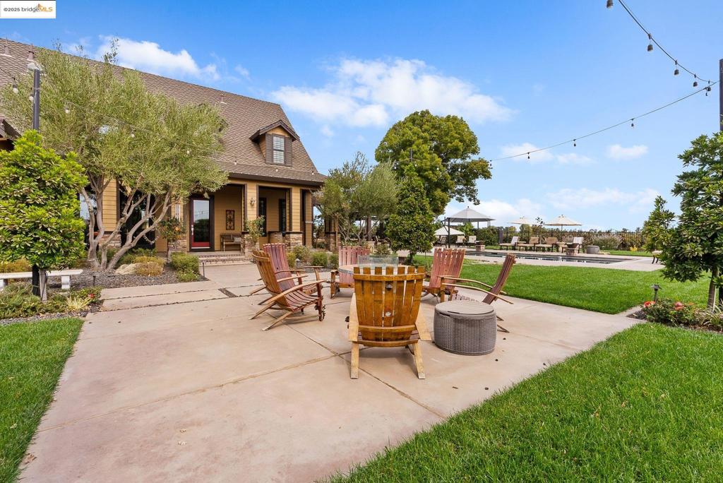 DISCOVERY  BAY - Residential