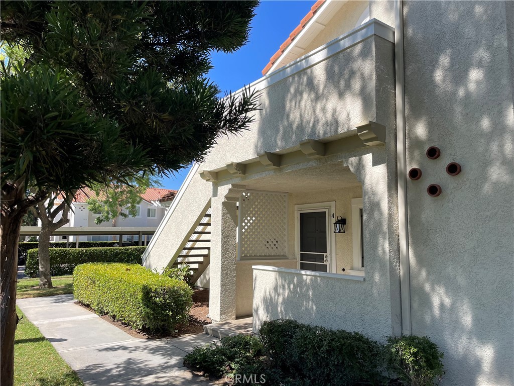 Las Flores (R1) (LF) - Residential