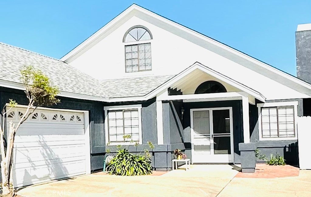 1404 Lark Court