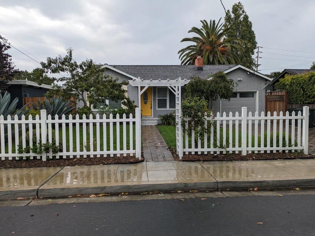 Photo of 1208 Henderson Avenue, Menlo Park, CA 94025 (MLS # ML82037129)