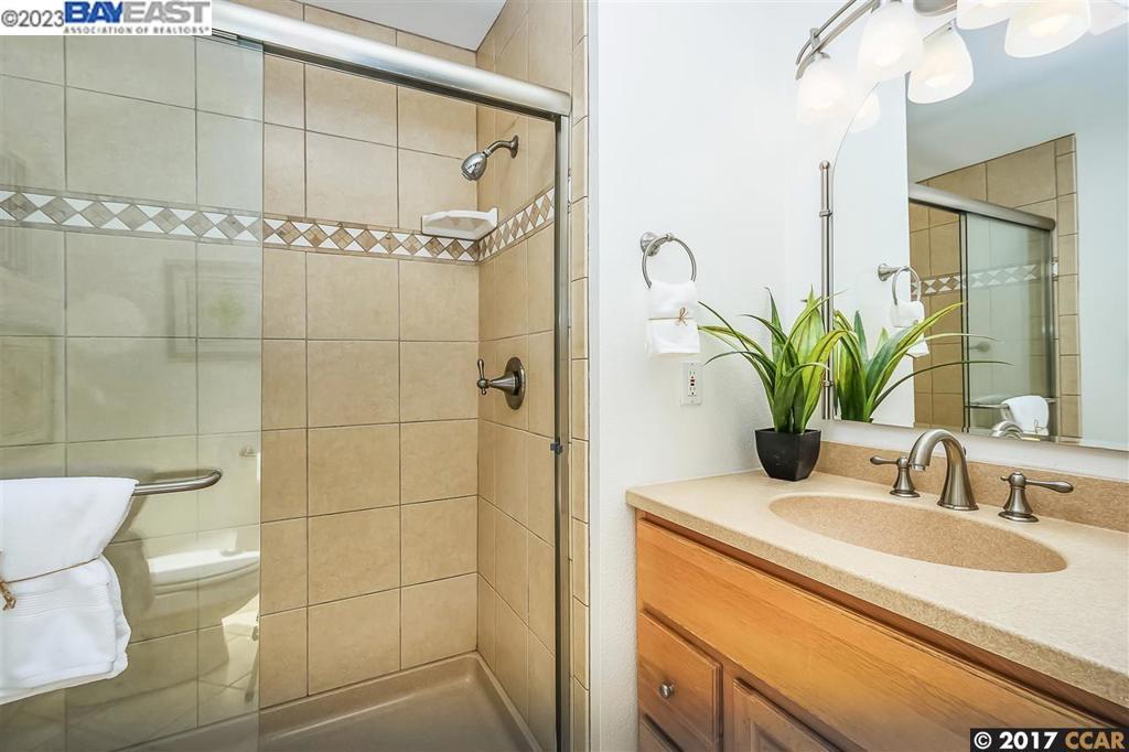 SILVERGATE - Residential Lease