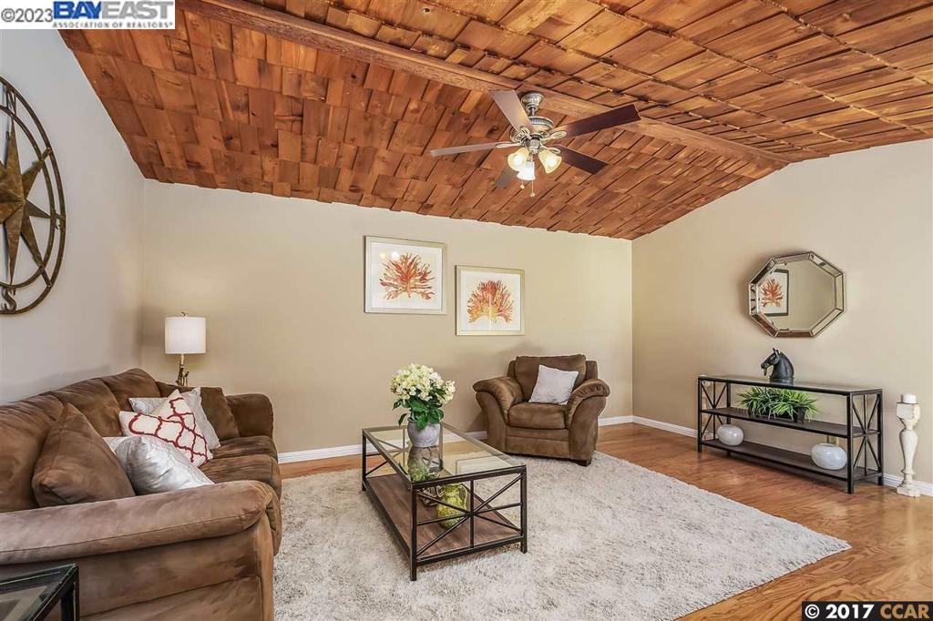 SILVERGATE - Residential Lease