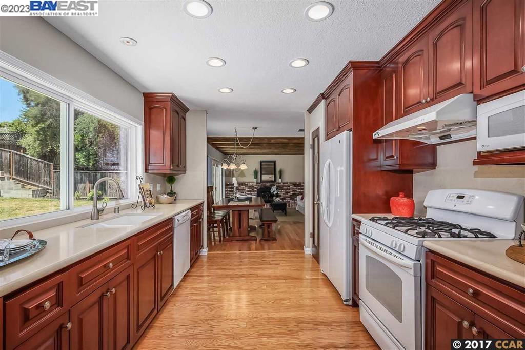 SILVERGATE - Residential Lease