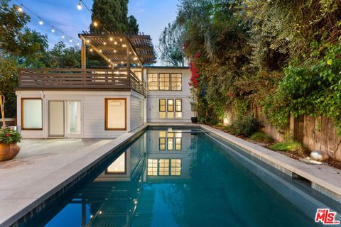 Photo of 1530 Elevado Street, Los Angeles, CA 90026 (MLS # 25626917)