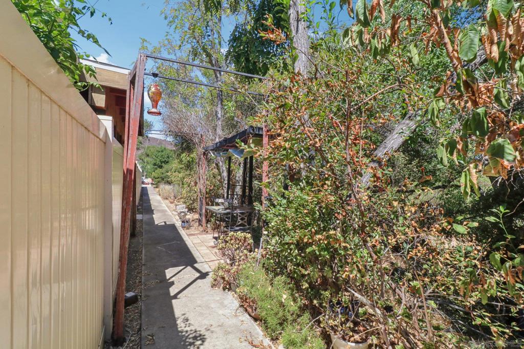 Lakeside - Residential