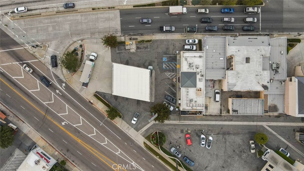 250 S Atlantic Boulevard