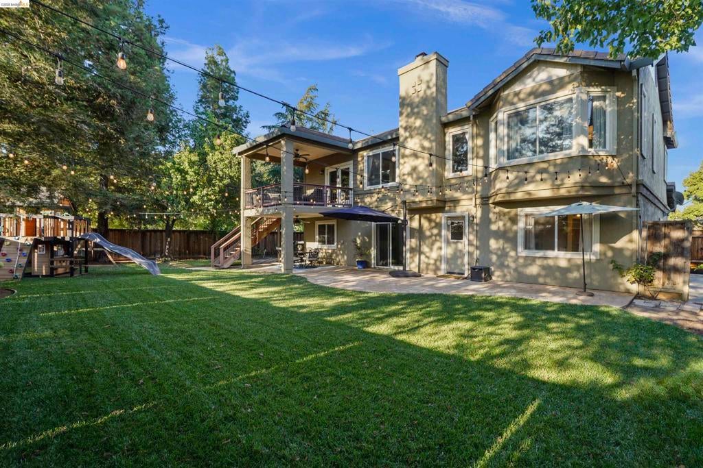 1049 Meadowgate Way