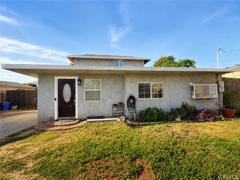 376 E 12th St, Beaumont, CA 92223 - MLS#: IG26178837