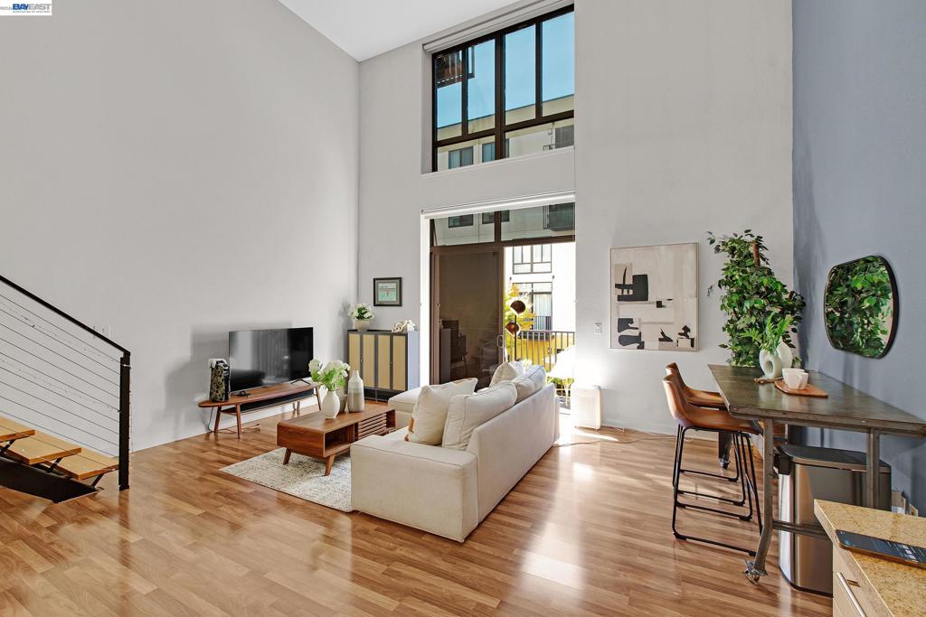 88 Bush St 2168