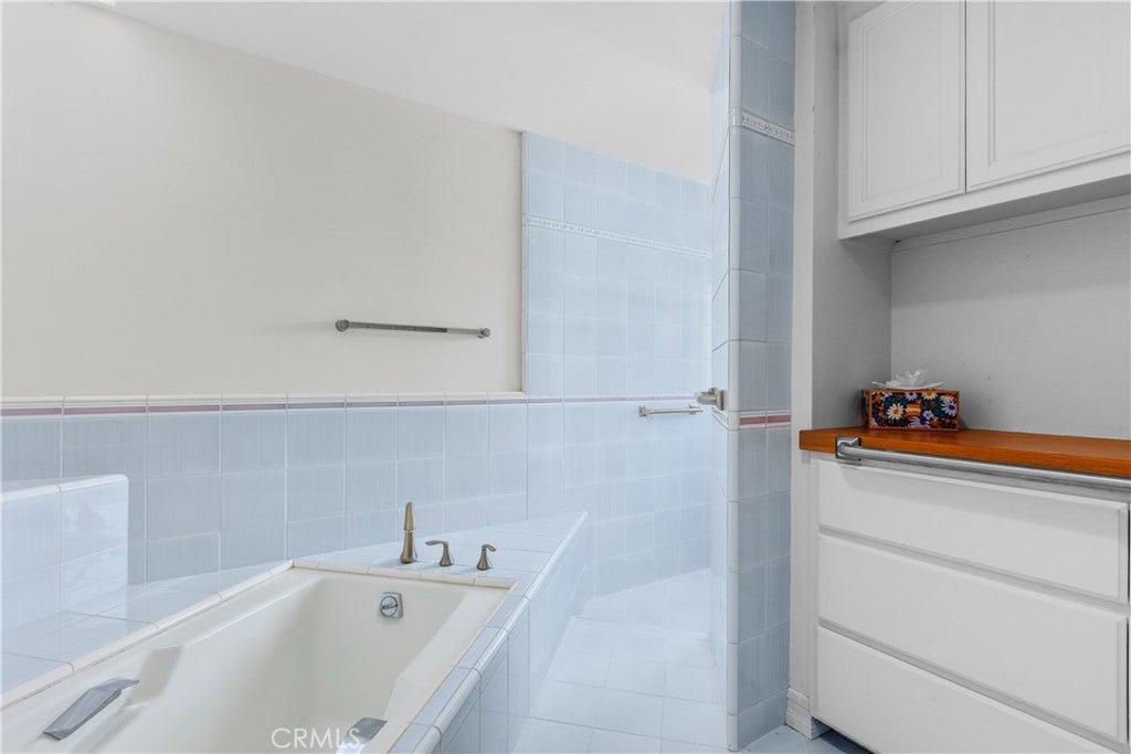 2365 Hillview Drive, Laguna Beach CA 92651 - Photo 40