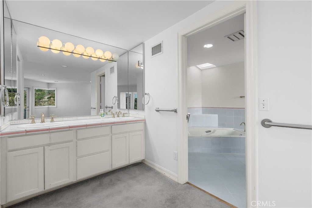 2365 Hillview Drive, Laguna Beach CA 92651 - Photo 39