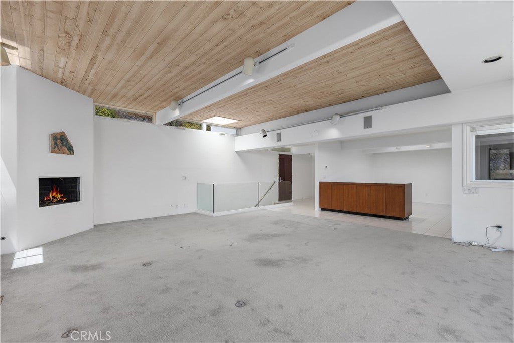 2365 Hillview Drive, Laguna Beach CA 92651 - Photo 9
