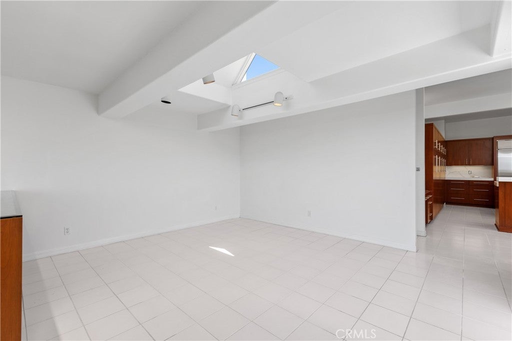 2365 Hillview Drive, Laguna Beach CA 92651 - Photo 11