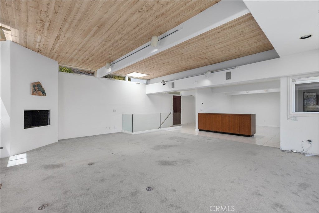 2365 Hillview Drive, Laguna Beach CA 92651 - Photo 8
