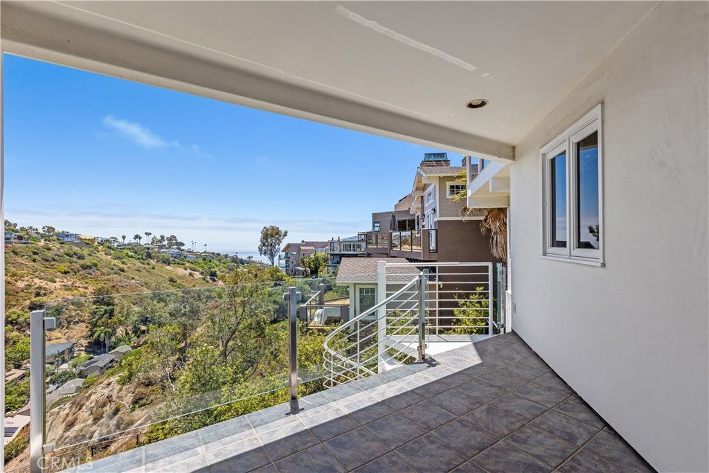 2365 Hillview Drive, Laguna Beach CA 92651 - Photo 35