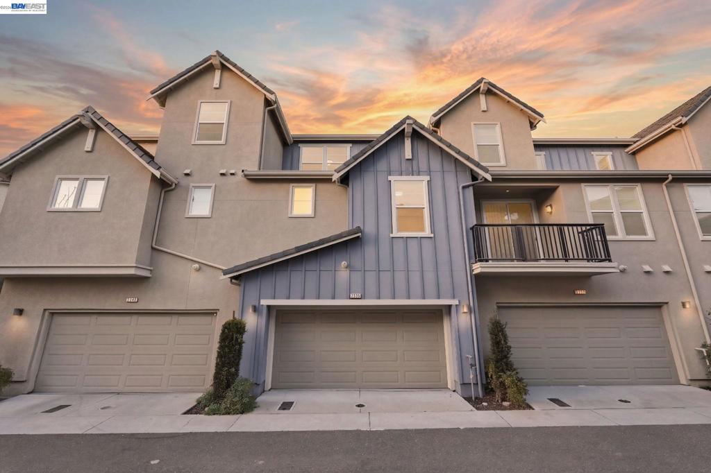 2336 2336 Carbondale Way