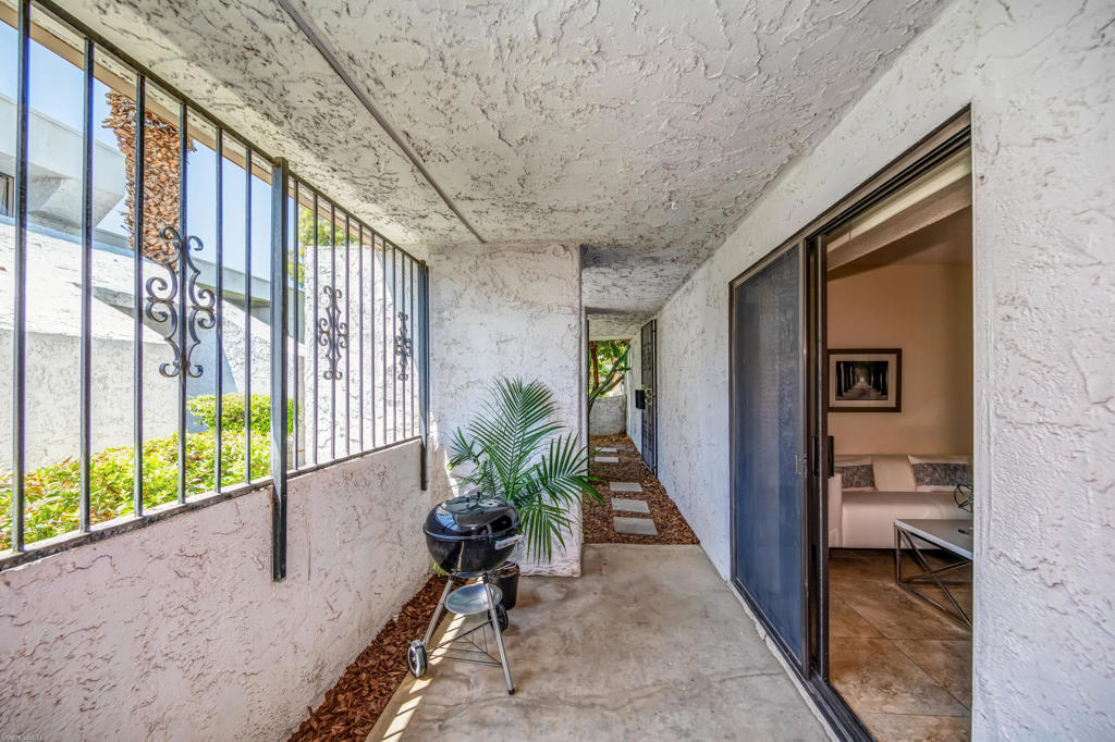 Palm Canyon Villas - Residential