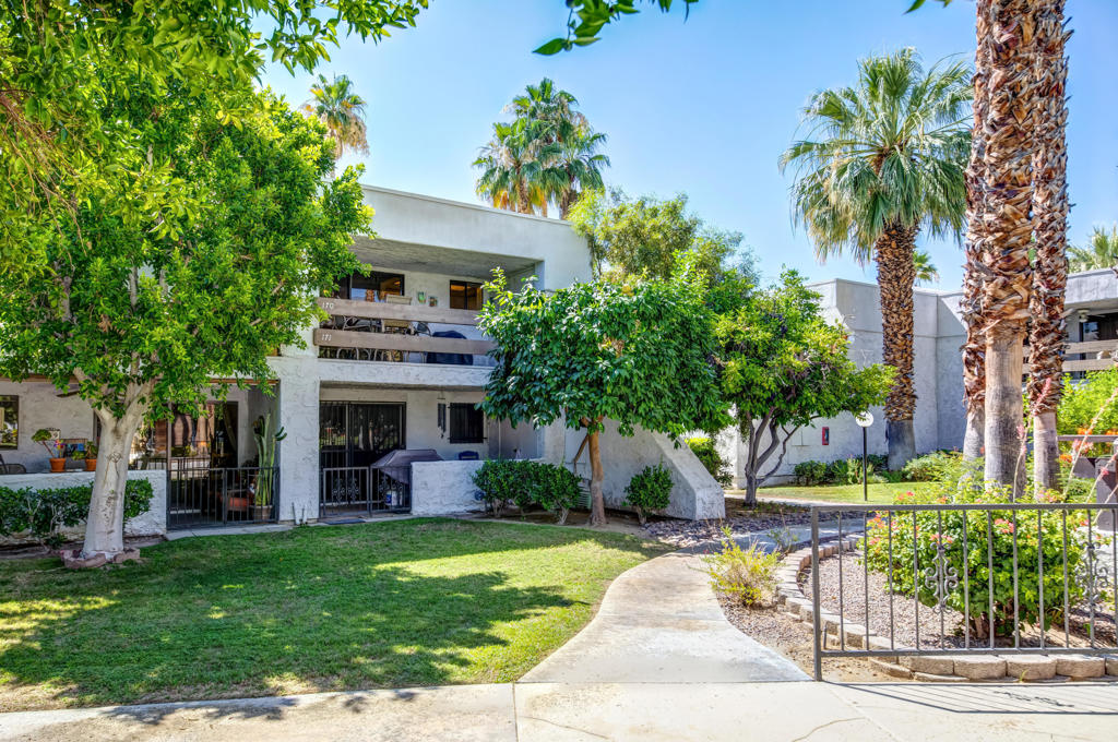 Palm Canyon Villas - Residential