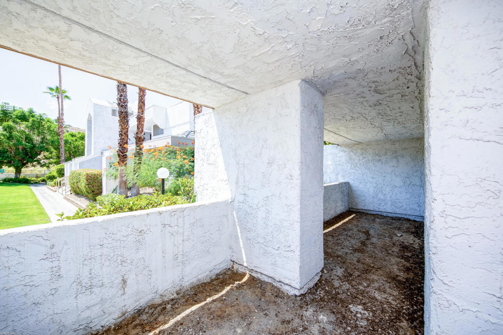 Palm Canyon Villas - Residential