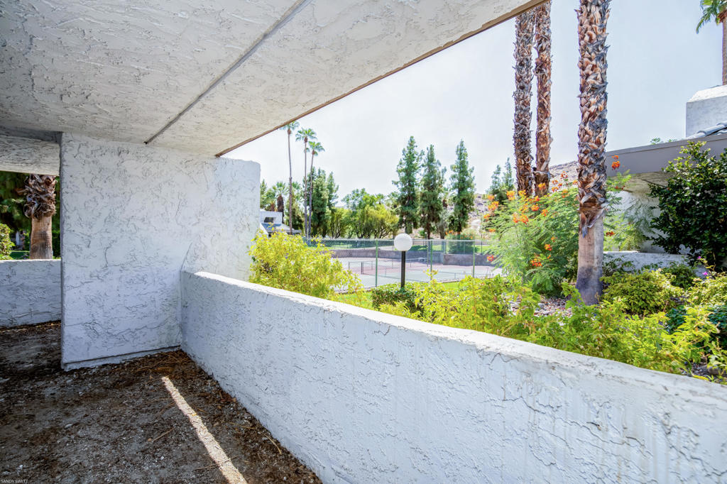 Palm Canyon Villas - Residential