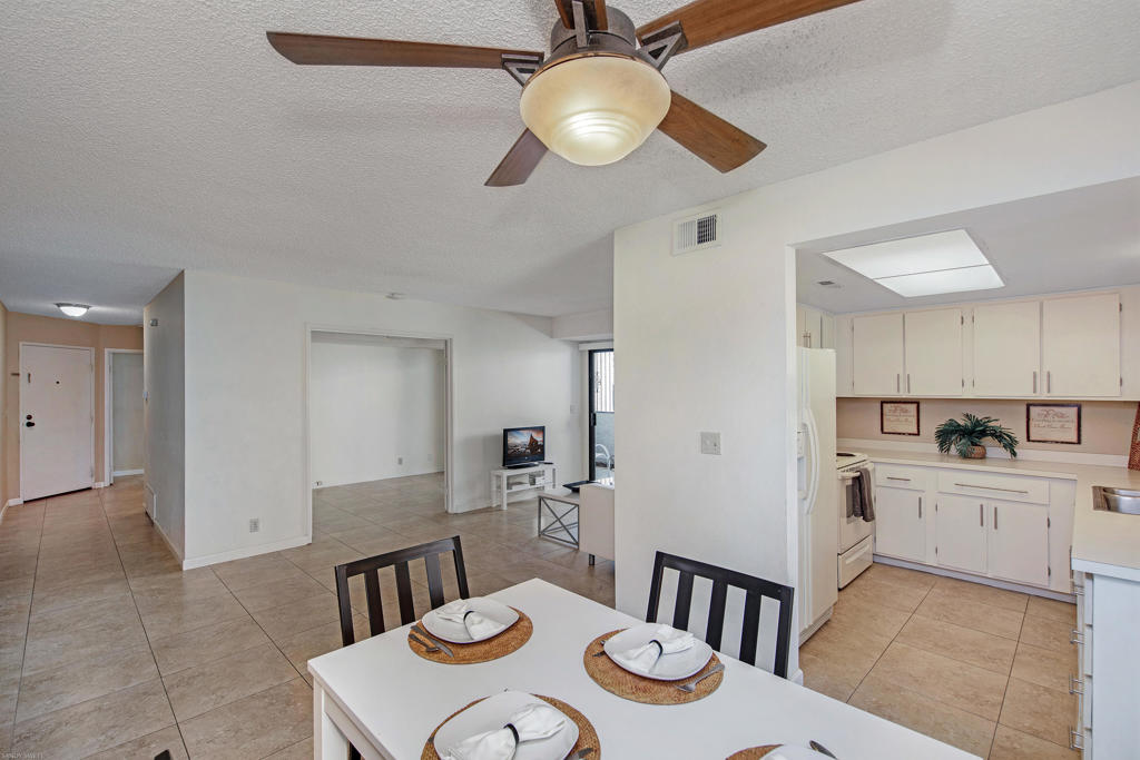 Palm Canyon Villas - Residential