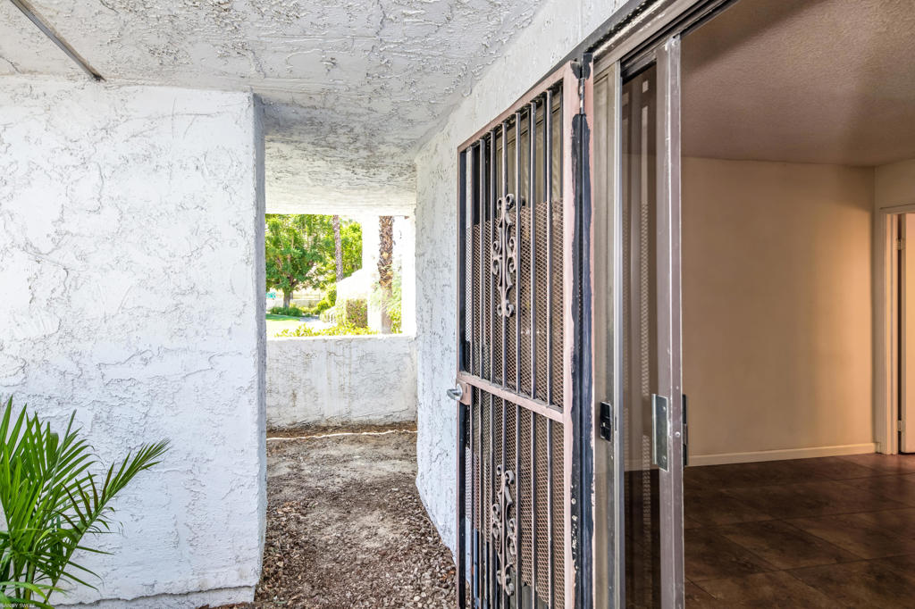 Palm Canyon Villas - Residential