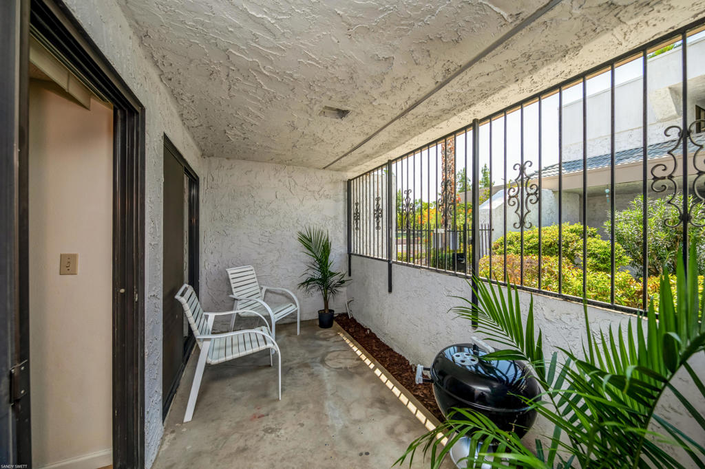 Palm Canyon Villas - Residential